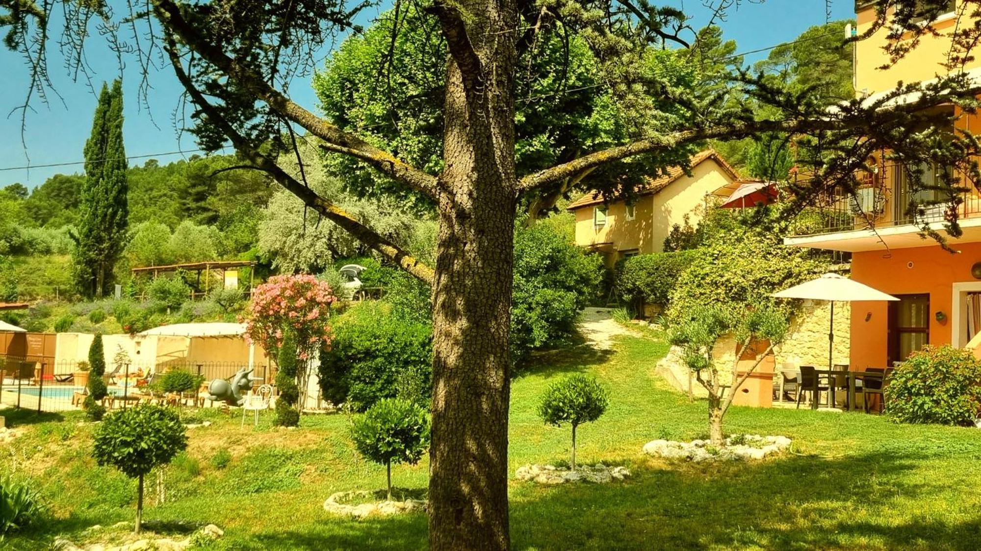 L'Oustaou Du Luberon Et Spa Villelaure Ngoại thất bức ảnh