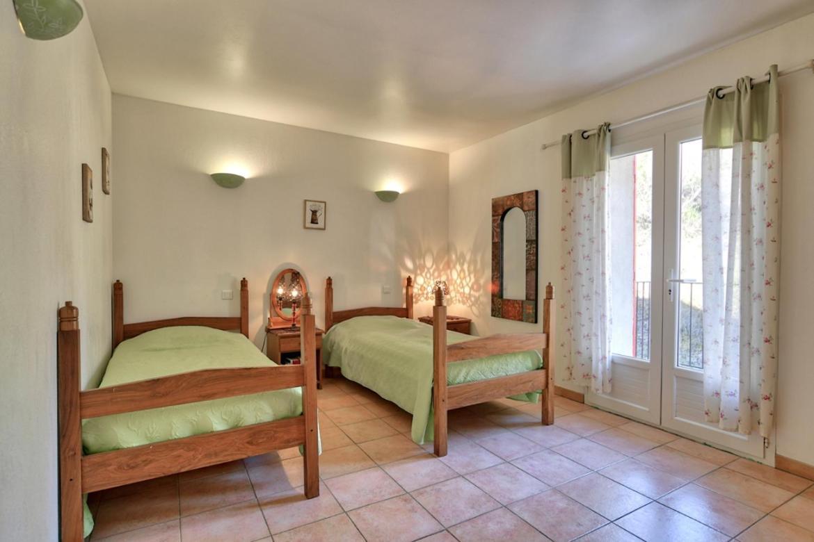 L'Oustaou Du Luberon Et Spa Villelaure Ngoại thất bức ảnh